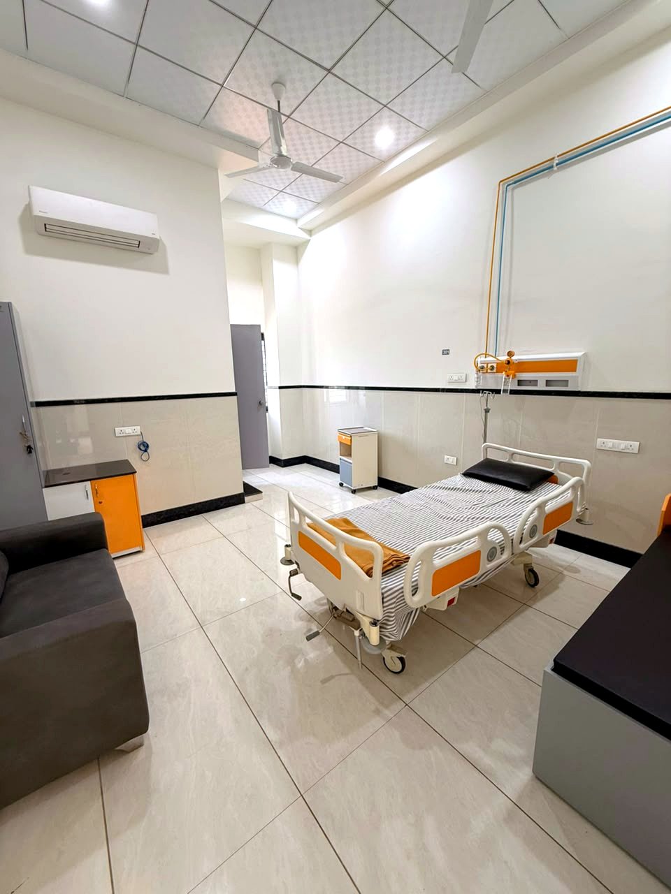 Deluxe Air-Conditioned Rooms