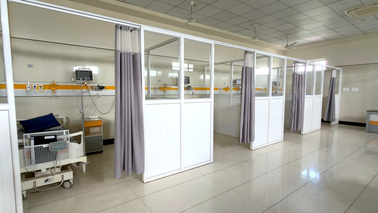 Partitioned Semi-Private Inpatient Cubicles